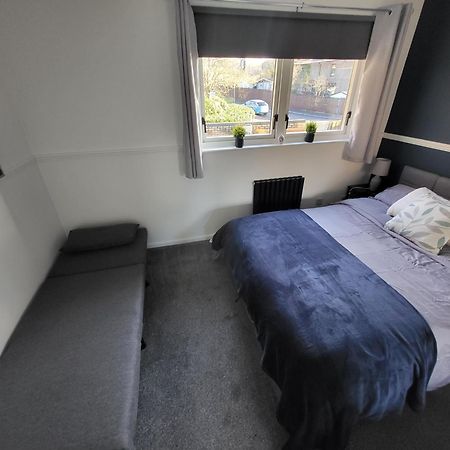 Stylish Home In Linlithgow With Free Parking Eksteriør bilde