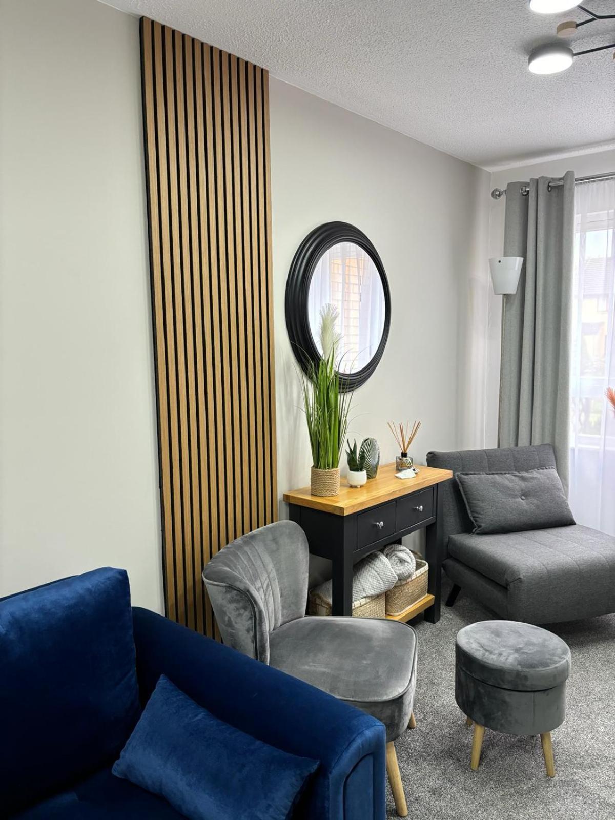 Stylish Home In Linlithgow With Free Parking Eksteriør bilde