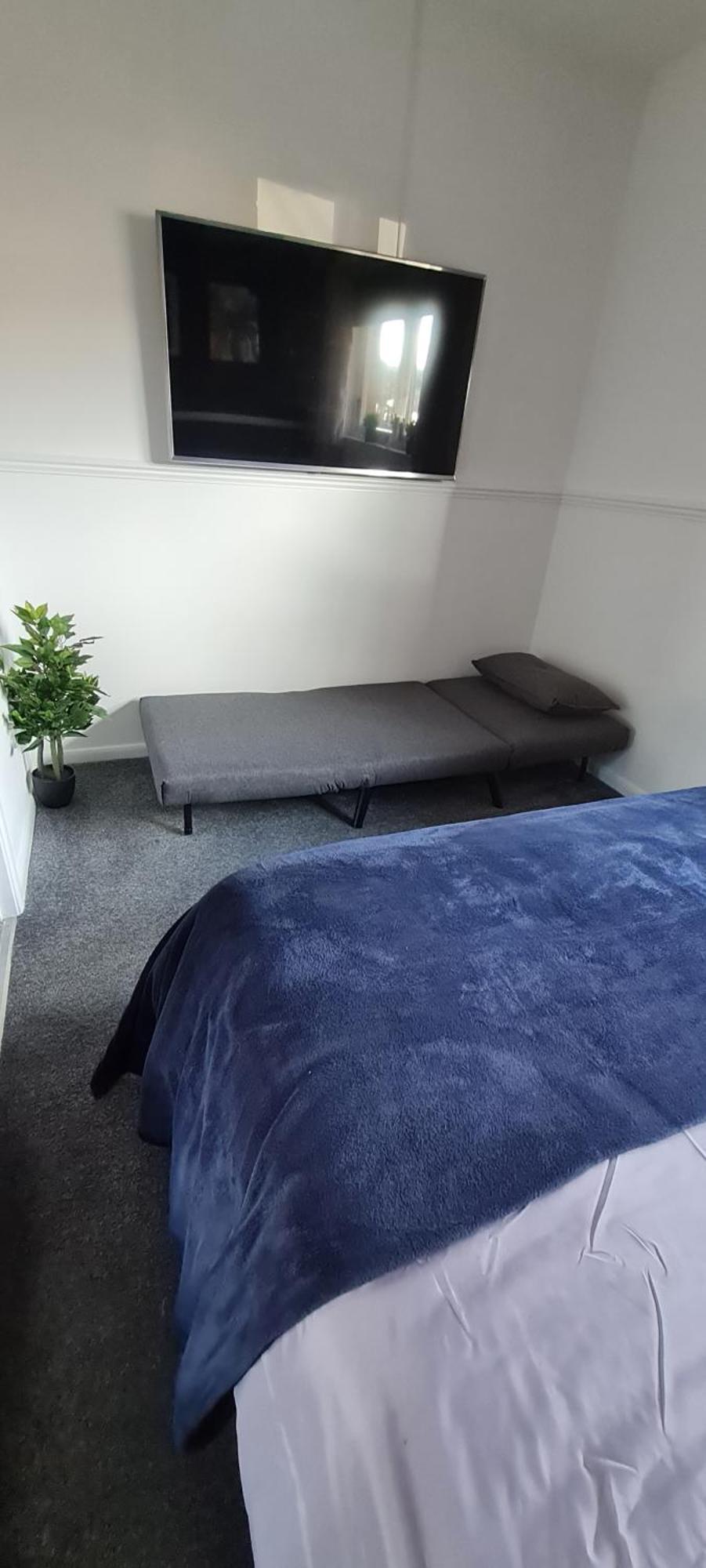 Stylish Home In Linlithgow With Free Parking Eksteriør bilde