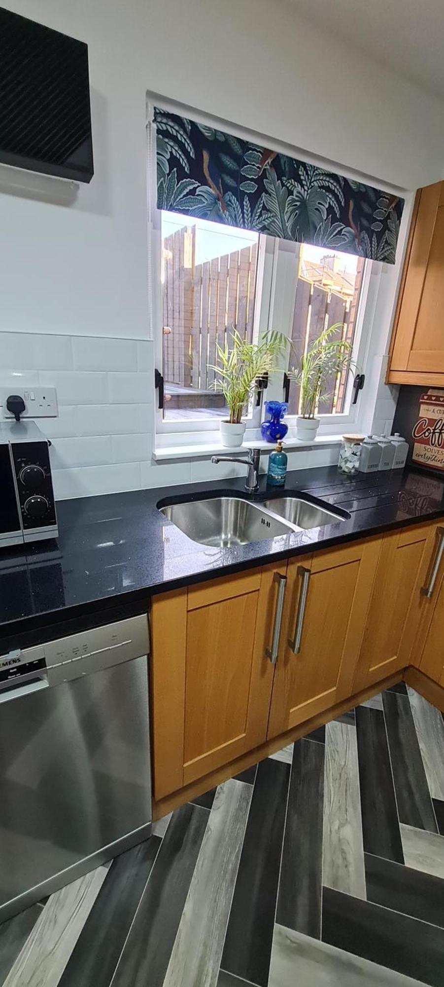 Stylish Home In Linlithgow With Free Parking Eksteriør bilde