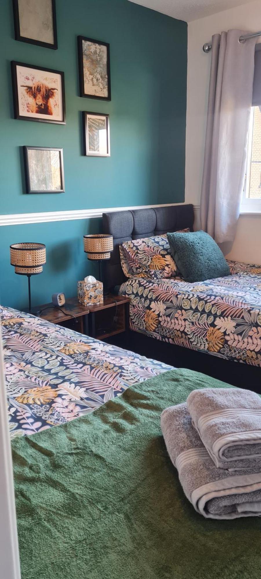 Stylish Home In Linlithgow With Free Parking Eksteriør bilde